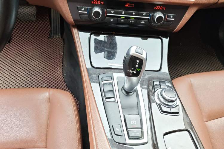 Used BMW 5 Series 2014 525Li Leading Model Gear Lever