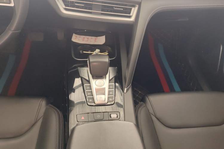 Used BYD Song Pro 2019 1.5T Automatic Luxury Model Gear Lever