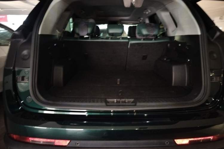 Used JETOUR Shanhai L9 2024 1.5TD 2DHT Max 5-Seater Trunk