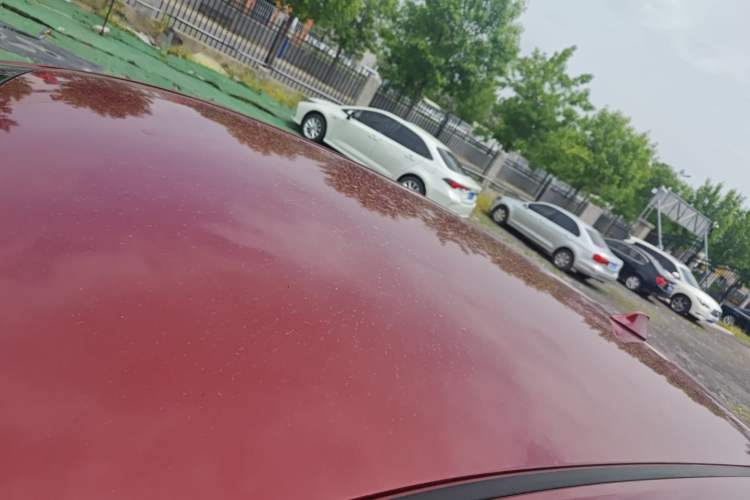 Used Nissan Tiida 2014 1.6L Manual Comfort Model
