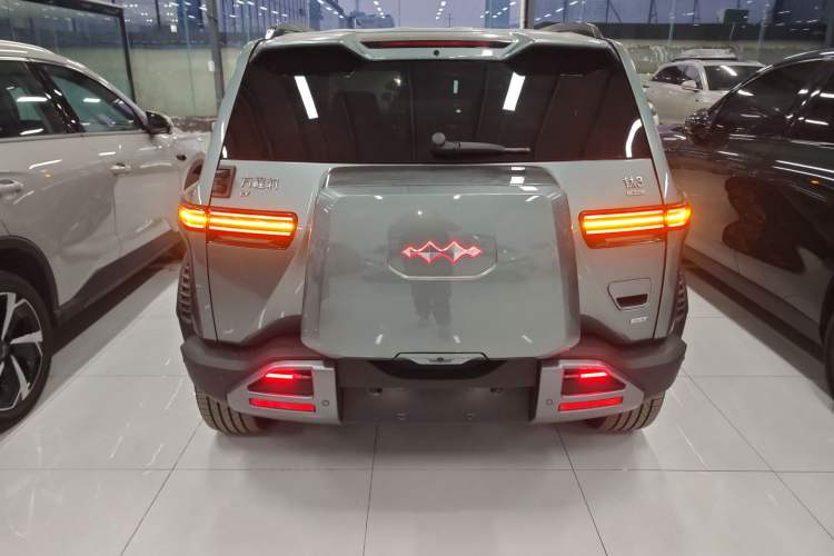 Used Formula Leopard Titanium 3 2025 501 km All-Wheel Drive Intelligent Driving Max Edition