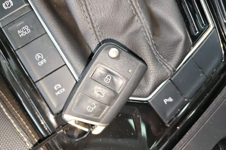 Used Volkswagen Tayron 2023 300TSI Two-Wheel-Drive Luxury Plus Advanced Edition Vehicle Key