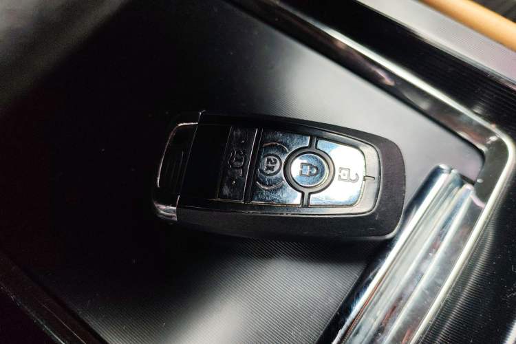 Used Lincoln Corsair 2022 2.0T Two-Wheel Drive Luxury Edition
