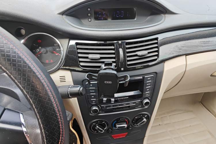 Used Dongfeng Aeolus S30 2013 1.5L Manual Zunya Model