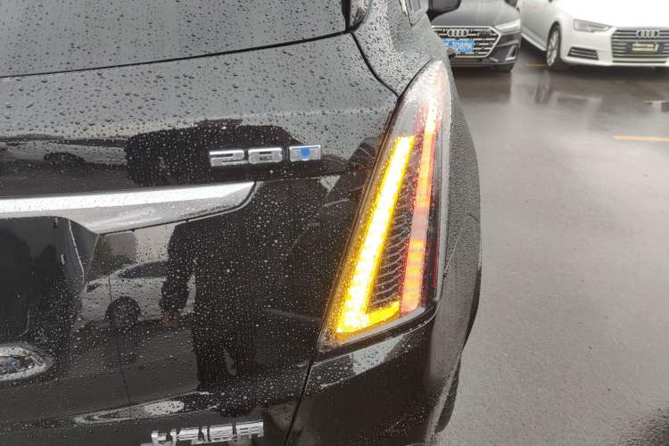 Used Cadillac XT5 2022 2.0T Four-Wheel Drive Luxury Version (Hummingbird Edition)