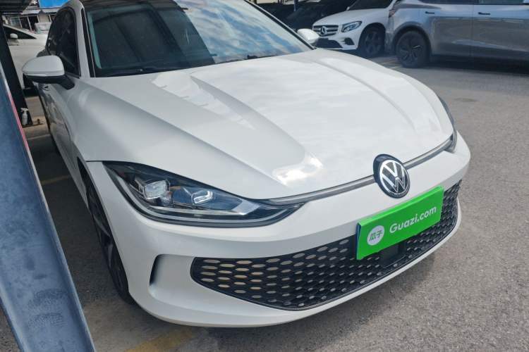 Used Volkswagen Lamando 2024 Lavida L 280TSI DSG Cool & Spicy Edition Front Right 45 Deg