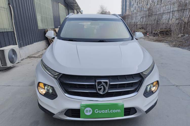 Used Baojun 510 2017 1.5L Manual Fashion Model
