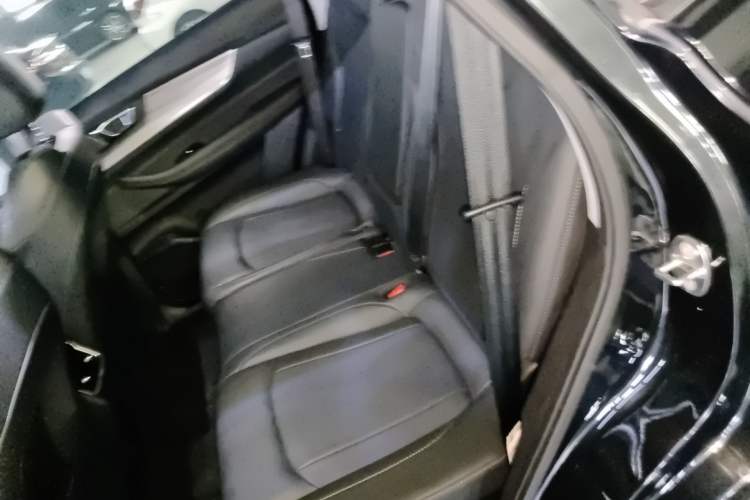 Used Chery Tiggo 8 2021 Kunpeng Edition 290TGDI Automatic Zhubfeng Version Left Rear Seat