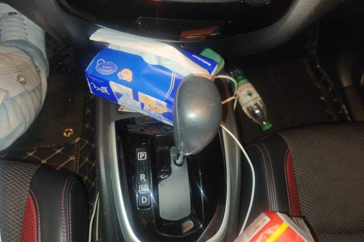 Used Nissan Qashqai 2016 2.0L CVT Luxury Edition Gear Lever