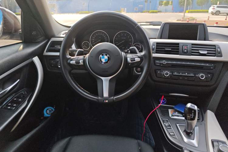 Used BMW 3 Series 2015 316Li Fashion Model