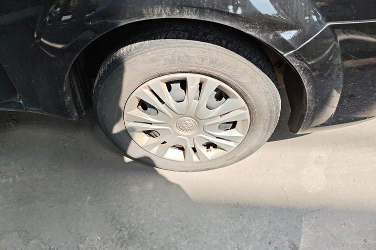 Used Buick Excelle 2015 1.5L Automatic Classic Model
