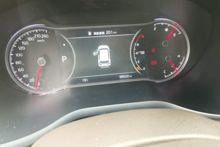 Used Kia Sportage R 2019 2.0L Automatic Smart Luxury Edition Odometer Close Up