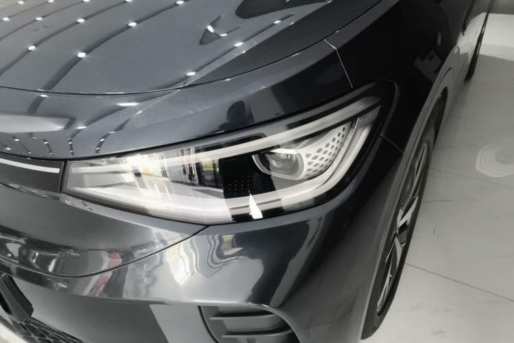 Used Volkswagen ID.4 CROZZ 2021 Long-Range Lite PRO Two-Wheel Drive Version
