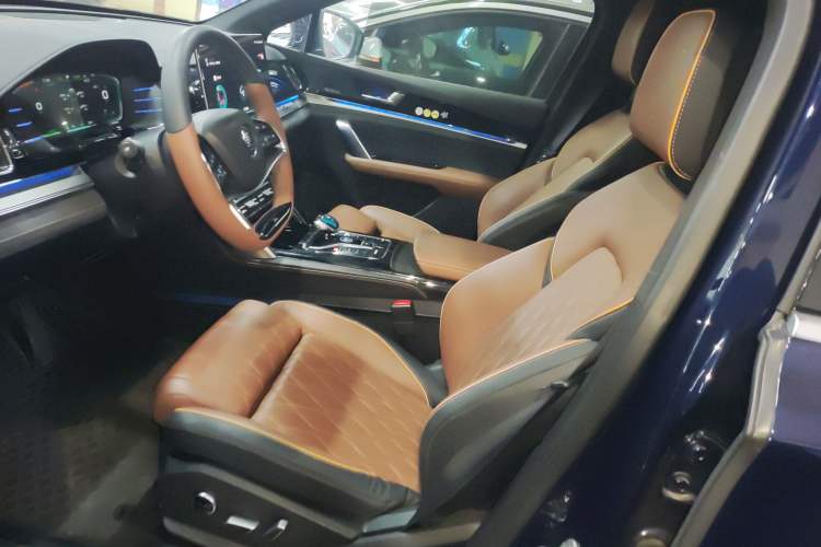 Used BYD Tang New Energy 2021 EV Four-Wheel Drive High-Performance Flagship Model