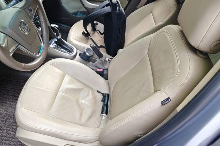 Used Buick GT 2011 GT 1.8L Automatic Fashion Edition Leather Model