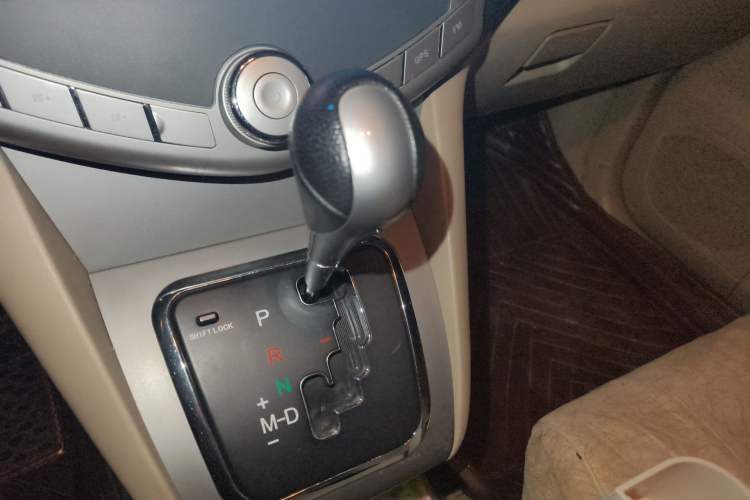 Used BYD S6 2013 Jingyue Edition 2.4L Automatic Luxury Model 5 Seats
