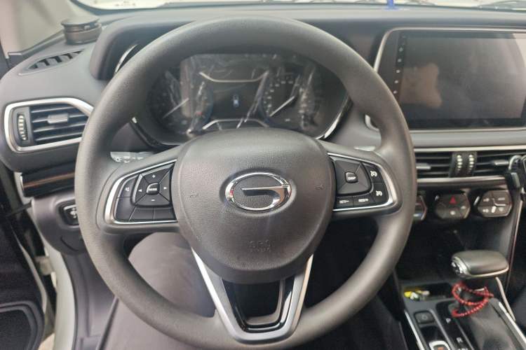 Used GAC Trumpchi GS4 2018 235T Automatic Two-Wheel Drive Elite Millionth Anniversary Edition Steering Wheel