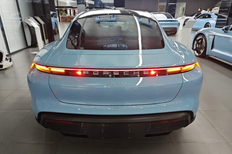 Used Porsche Taycan 2022-Year Updated Taycan