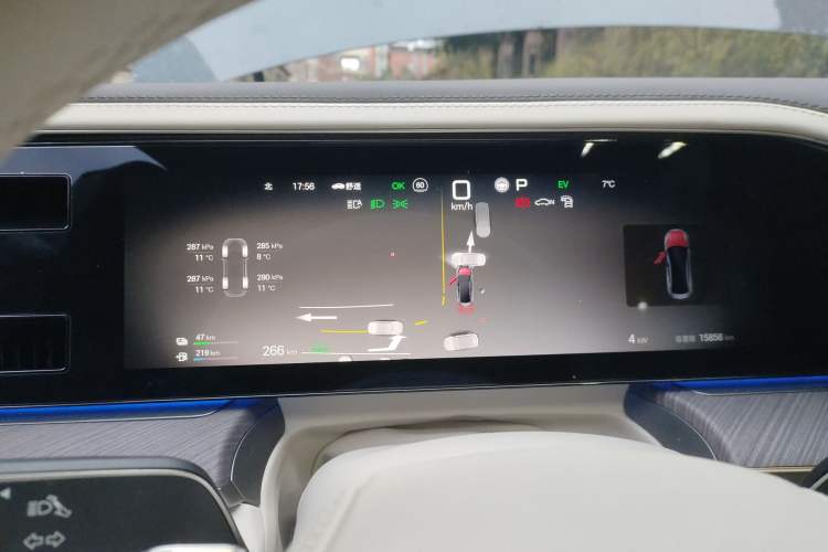 Used Denza Z9 2024 1100 km Four-Wheel Drive Max Version
