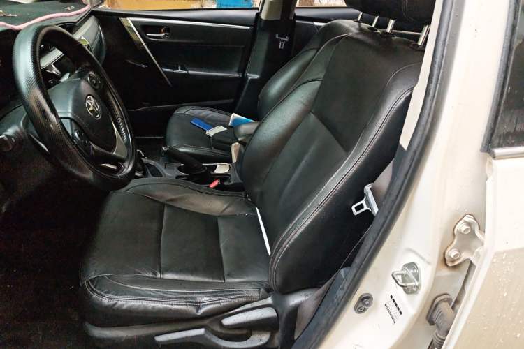 Used Toyota Corolla 2016 Dual-Engine 1.8L E-CVT Elite Edition