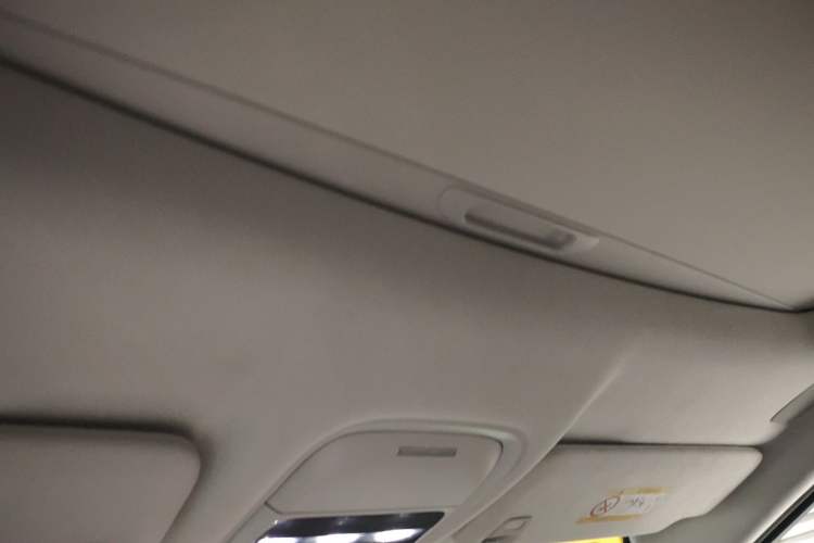 Used XPeng X9 2025 740 Ultra-Long Range Max Headliner