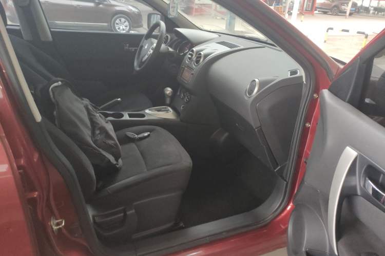 Used Nissan Qashqai 2015 2.0 XL Coolfire CVT 2WD
