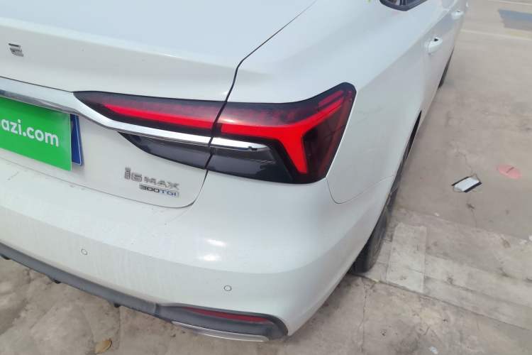 Used Roewe i6 MAX 2020 300TGI Automatic Sporty Cool Edition