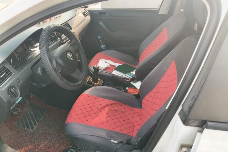 Used Skoda Rapid Spaceback 2016 Revised Version 1.4L Manual Front-Drive Edition