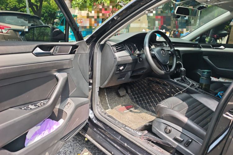 Used Volkswagen Magotan 2018 330TSI DSG Advanced Model Driver Seat