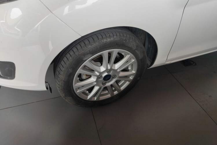 Used Ford Fiesta 2013 Hatchback 1.5L Automatic Fashion Edition