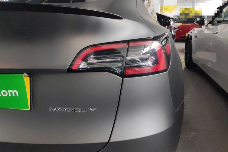 Used Tesla Model Y 2022 Long-Range All-Wheel-Drive Version