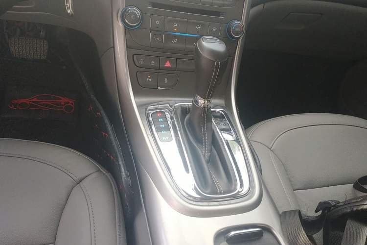 Used Chevrolet Malibu 2014 2.0L Automatic Luxury Edition