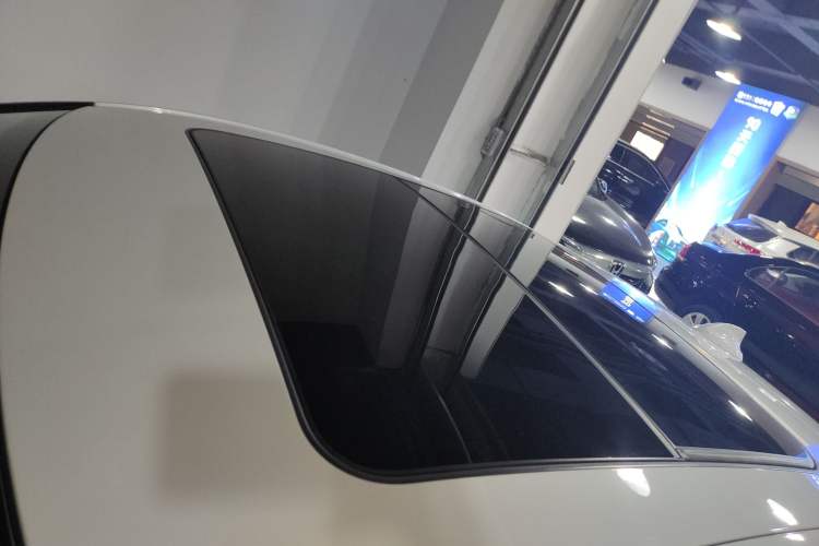 Used BMW 1 Series 2019 118i M Sport Package Roof