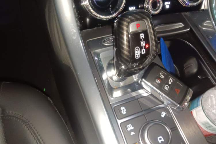 Used Land Rover Range Sport 2019 3.0 SC V6 Special Edition Gear Lever