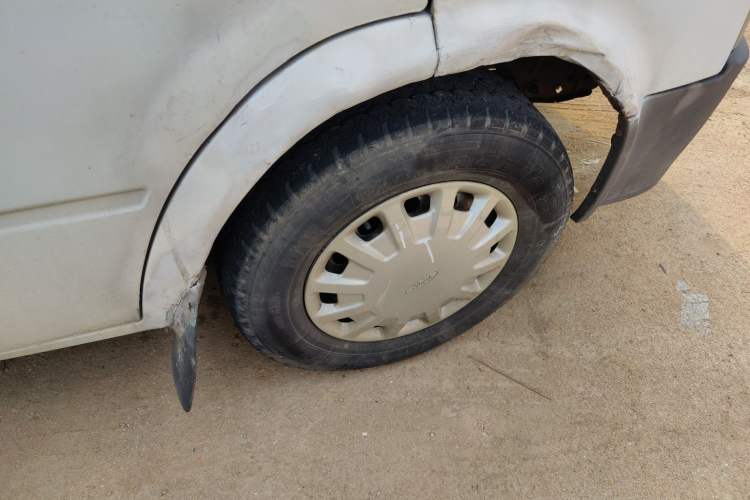 Used Ford Classic Transit 2013 2.8T Diesel Logistics Model with Short Wheelbase and Mid-Roof JX493ZLQ4
