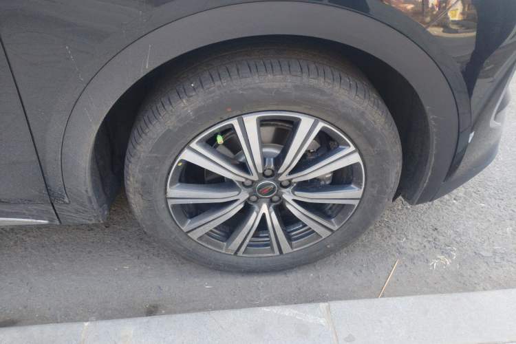 Used Hongqi HS7 PHEV 2025 Model 2.0T PHEV Four-Wheel Drive 2 Million Units Commemorative Edition 6-Seater