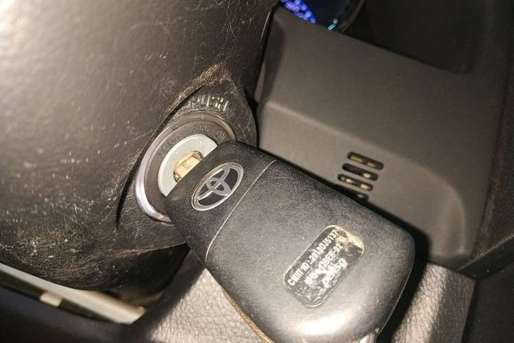 Used Toyota Reiz 2013 2.5V Elite Edition
