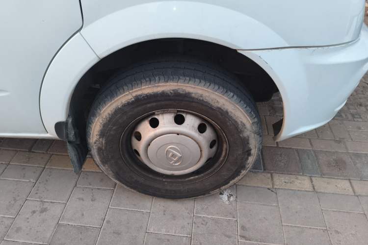 Used SAIC MAXUS Xintu V80 2023 2.0T Manual Classic Aoyuntong Long Wheelbase Mid-Height 6/7/8/9-Seater
