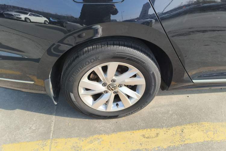 Used Volkswagen Passat 2020 Revised Version 280TSI Business Edition China VI Standard
