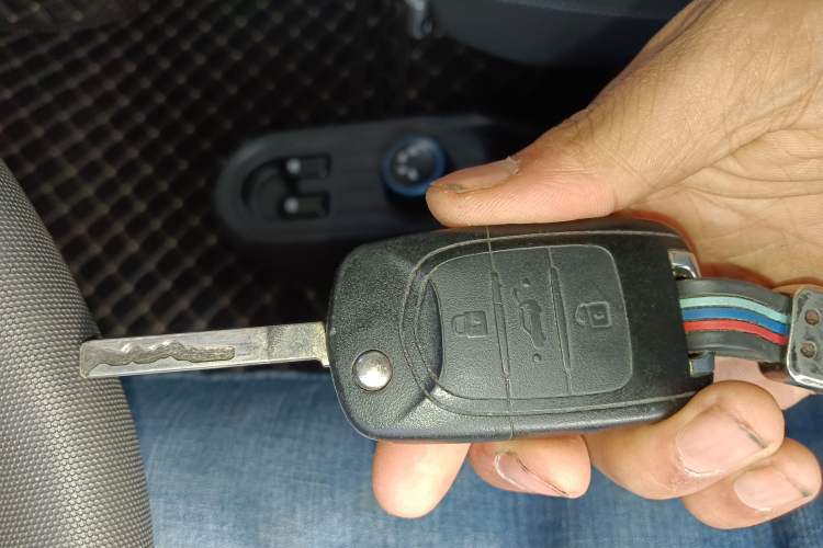 Used Wuling Hongguang MINIEV 2020 Freedom Version Lithium Iron Phosphate Vehicle Key