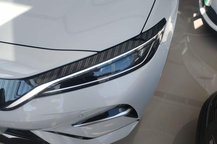 Used BYD Song L EV 2025 Intelligent Driving Version 662 km LiDAR Excellence Edition