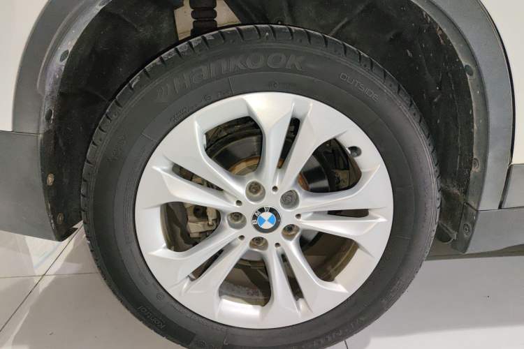 Used BMW X1 2016 sDrive18Li Premium Edition

