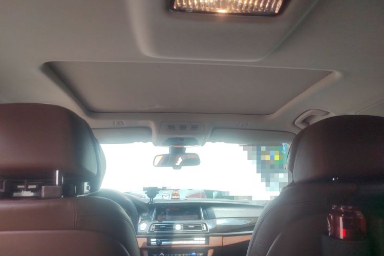 Used BMW 5 Series 2017 535Li Leading Model
