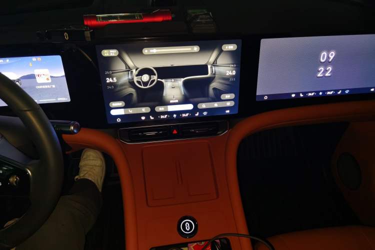 Used Hima AITO M9 2024 Range-Extended Ultra Version 42 kWh 6-Seater Model
