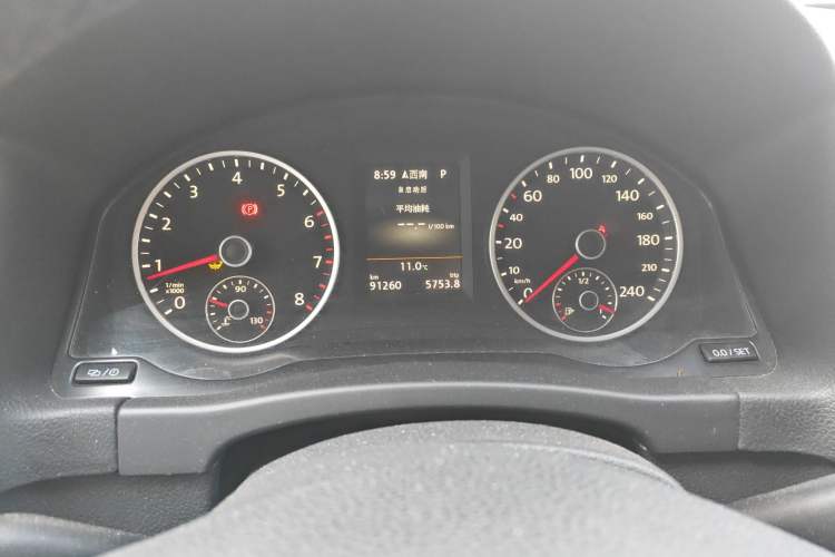 Used Volkswagen Tiguan 2015 1.8TSI Automatic All-Wheel-Drive Luxury Model Instrument Cluster