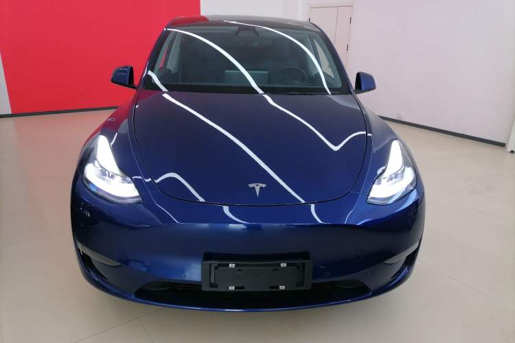 Used Tesla Model Y 2021 Long-Range All-Wheel-Drive Version 3D7