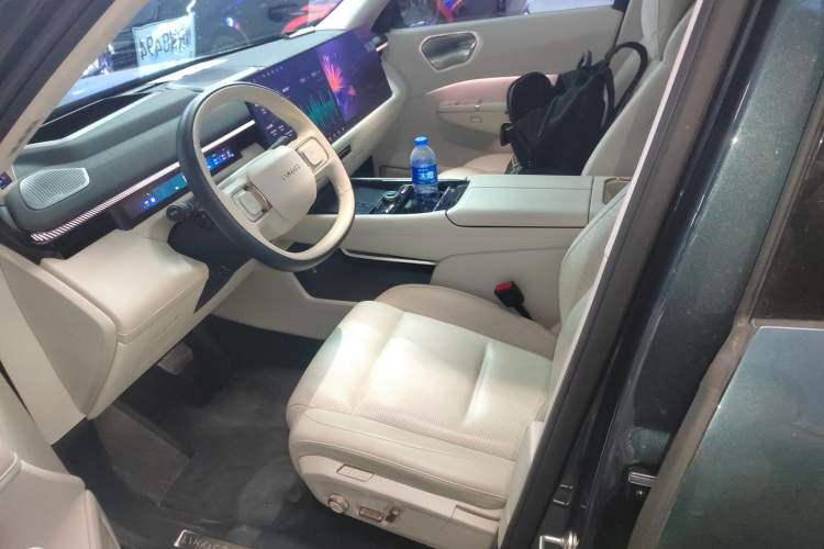 Used Lynk & Co 900 2025 2.0T Ultra