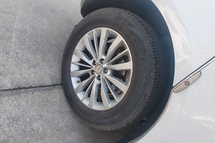 Used Zotye SR9 2017 2.0T Automatic Ultimate Light Edition