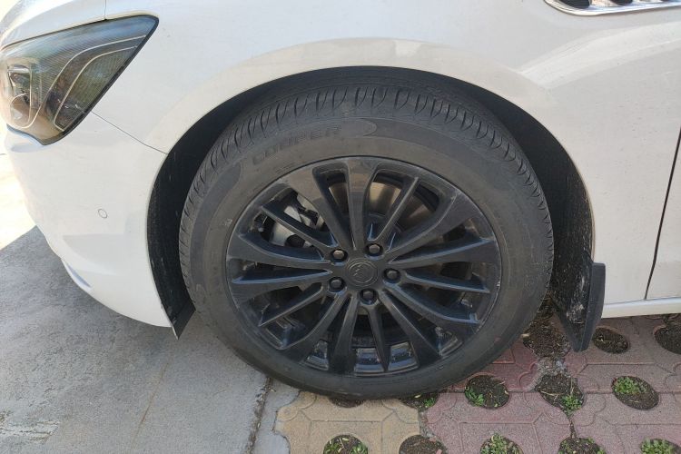 Used Buick LaCrosse 2018 28T Elite Edition Left Front Wheel Hub