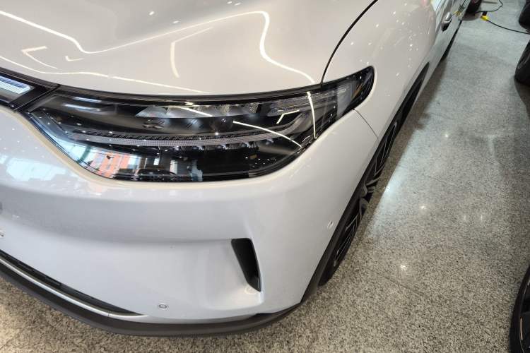 Used Leapmotor C11 2021 Deluxe Edition Left Front Headlight